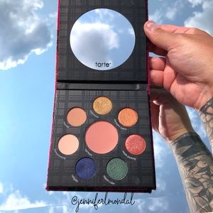 😍 NWT Fall Feels Eye & Cheek Palette - tarte!😍